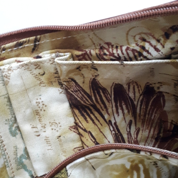 Matteo Mio | Leather Crossbody Purse - Picture 8 of 8